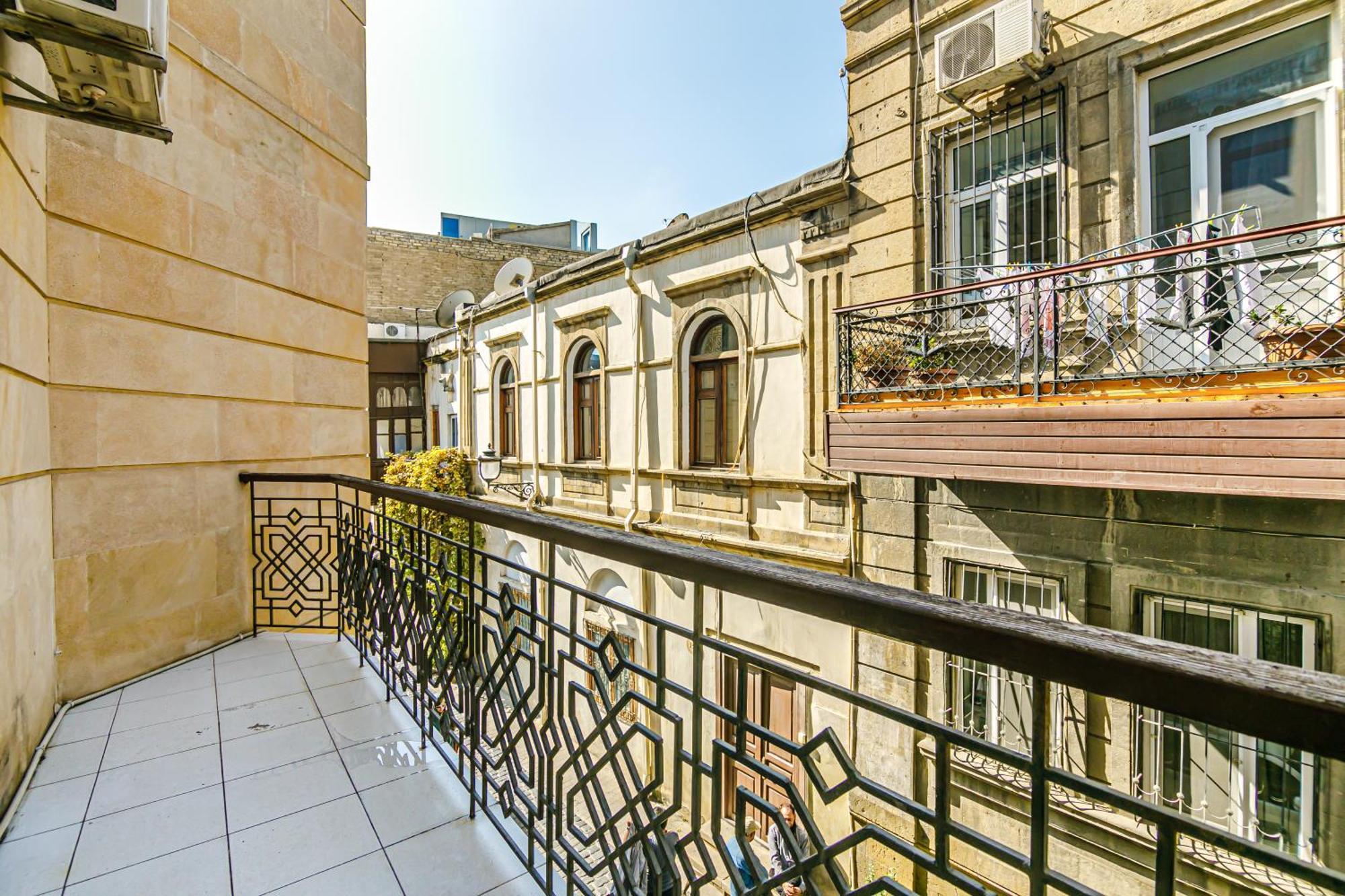 Art Club Hotel Baku Exterior photo