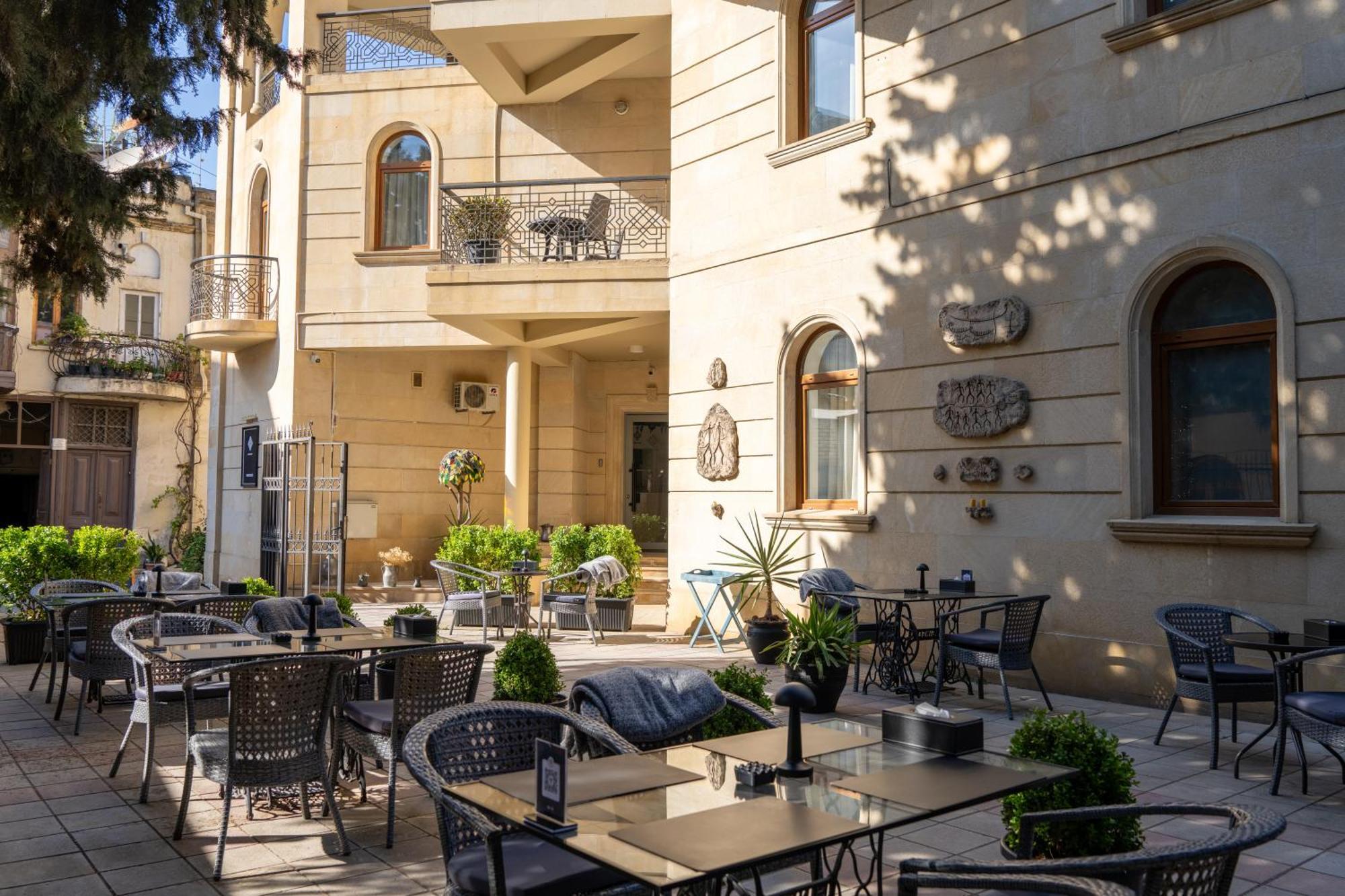 Art Club Hotel Baku Exterior photo